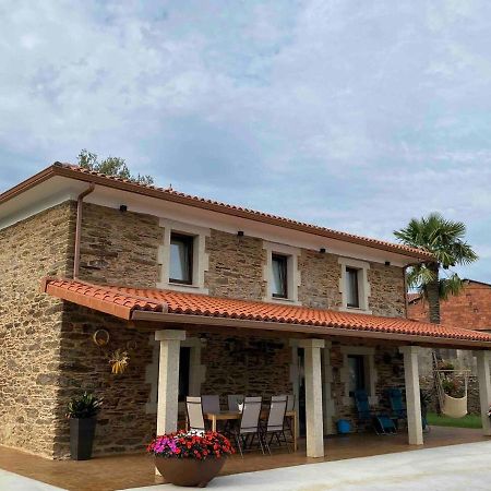 Casa Fontes Rosas Villa Touro ภายนอก รูปภาพ